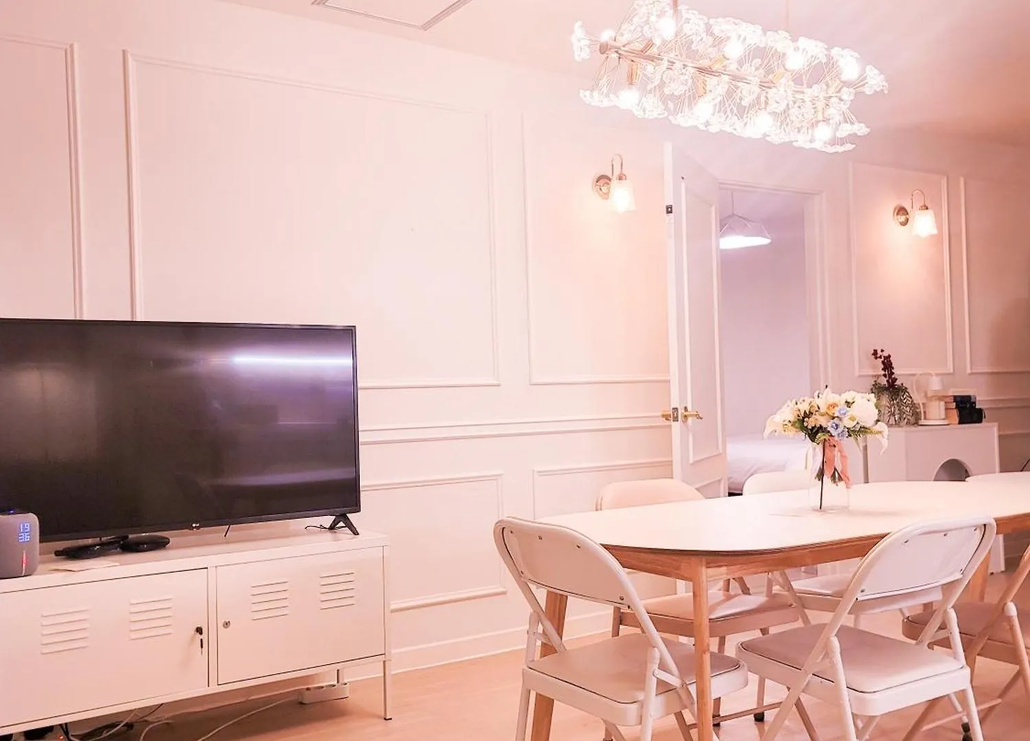 Ddp, Ddm 3 Mins Chilling Stay Party Available Convenience Transportation Long Term Stay Welcomed Seoul Apartment