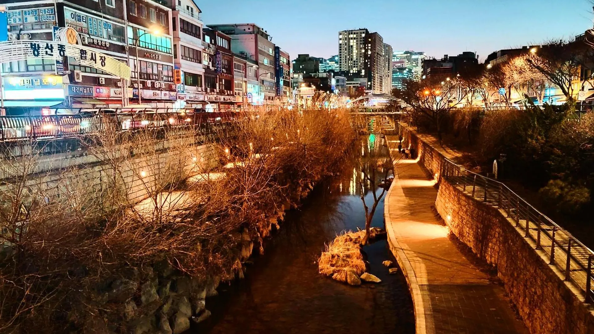 Ddp, Ddm 3 Mins Chilling Stay Party Available Convenience Transportation Long Term Stay Welcomed Seoul Apartment