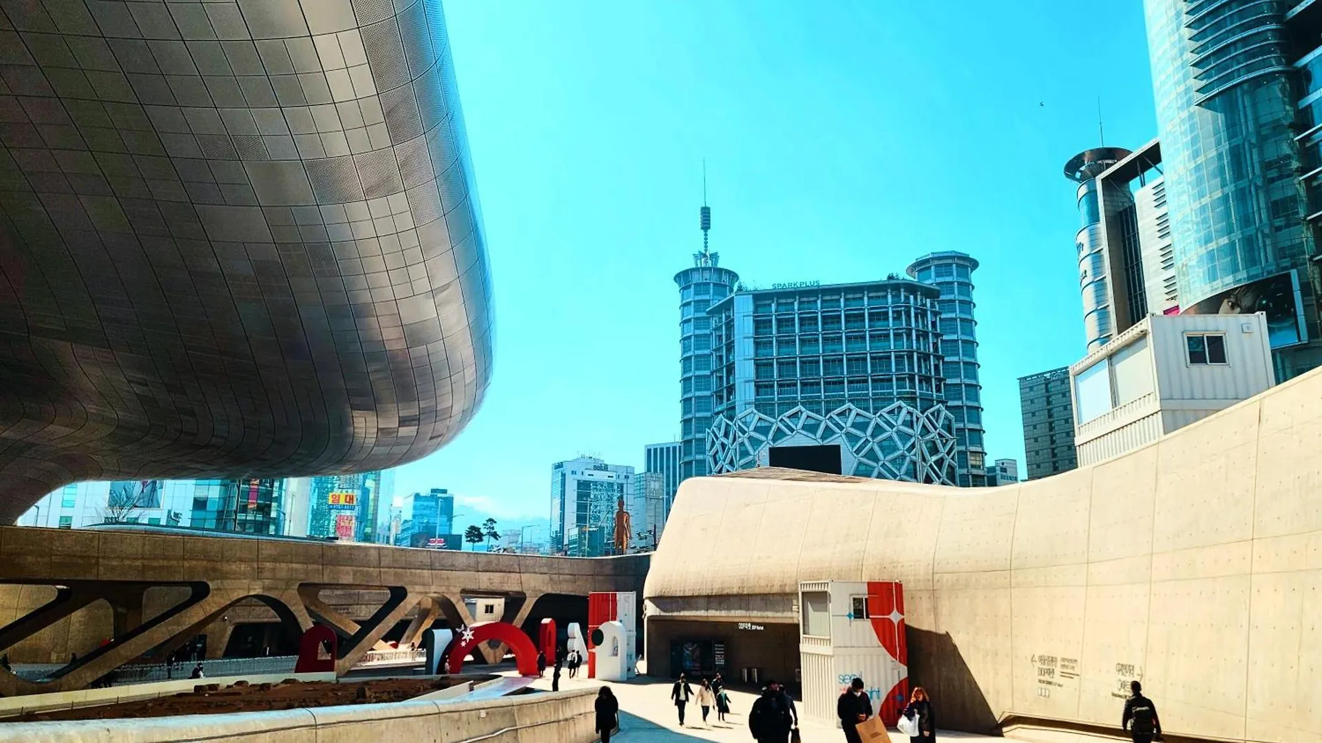 Ddp, Ddm 3 Mins Chilling Stay Party Available Convenience Transportation Long Term Stay Welcomed Seoul
